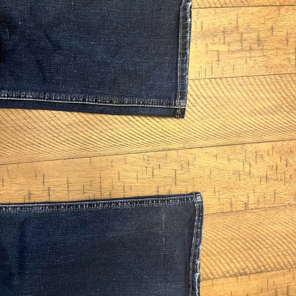 Silver Jeans EUC - Picture 3 of 3